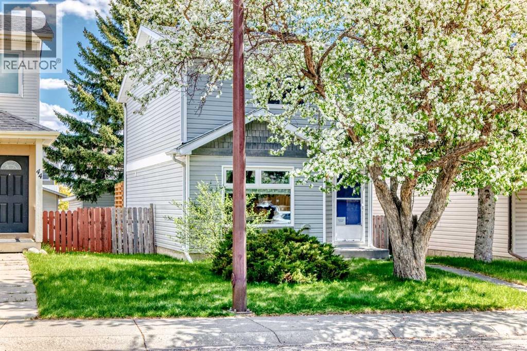 House for Sale in 48 Millcrest Way SW|Calgary, Alberta T2Y2J4 3