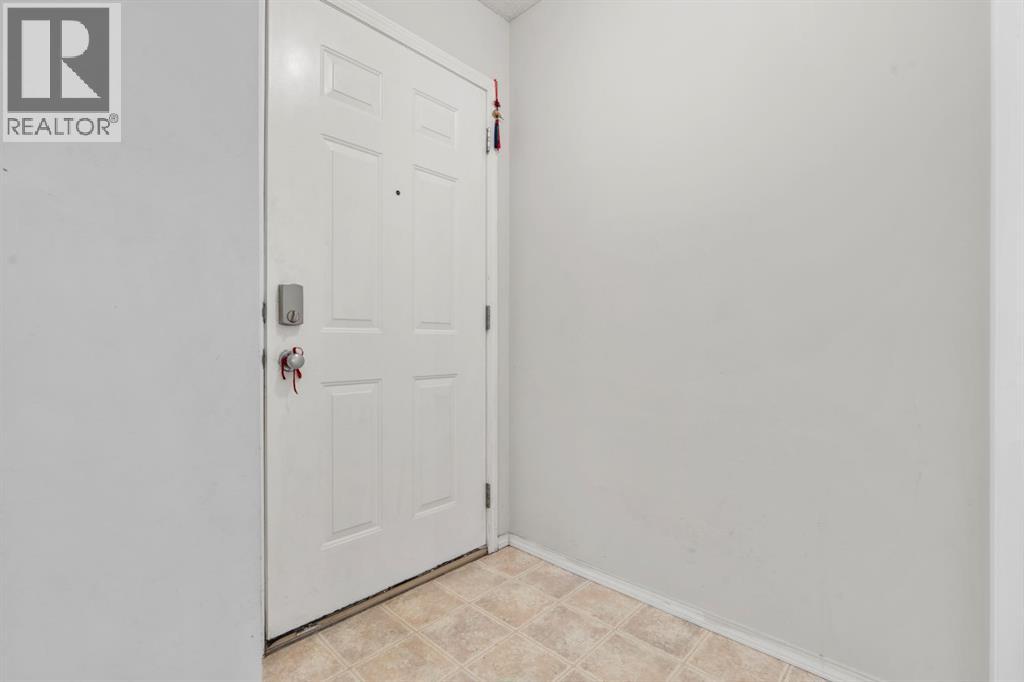 Row / Townhouse for Sale in 1904, 111 Tarawood Lane NE|Calgary, Alberta T3J5C2 4