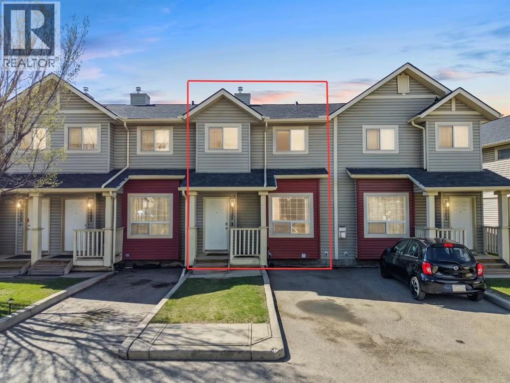 Row / Townhouse for Sale in 1904, 111 Tarawood Lane NE|Calgary, Alberta T3J5C2