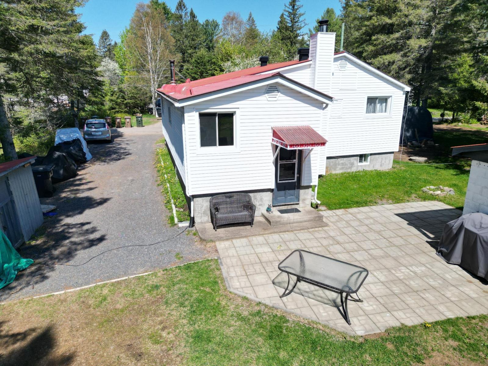 591 Rue King