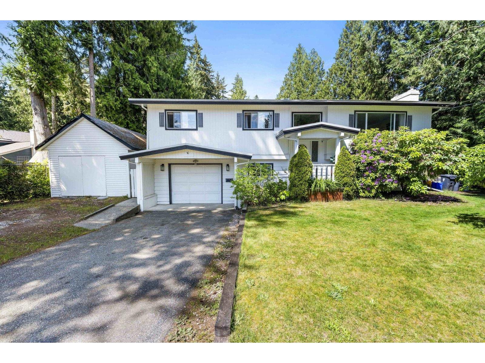 For sale: 19847 38A AVENUE, Langley, British Columbia V3A2V1