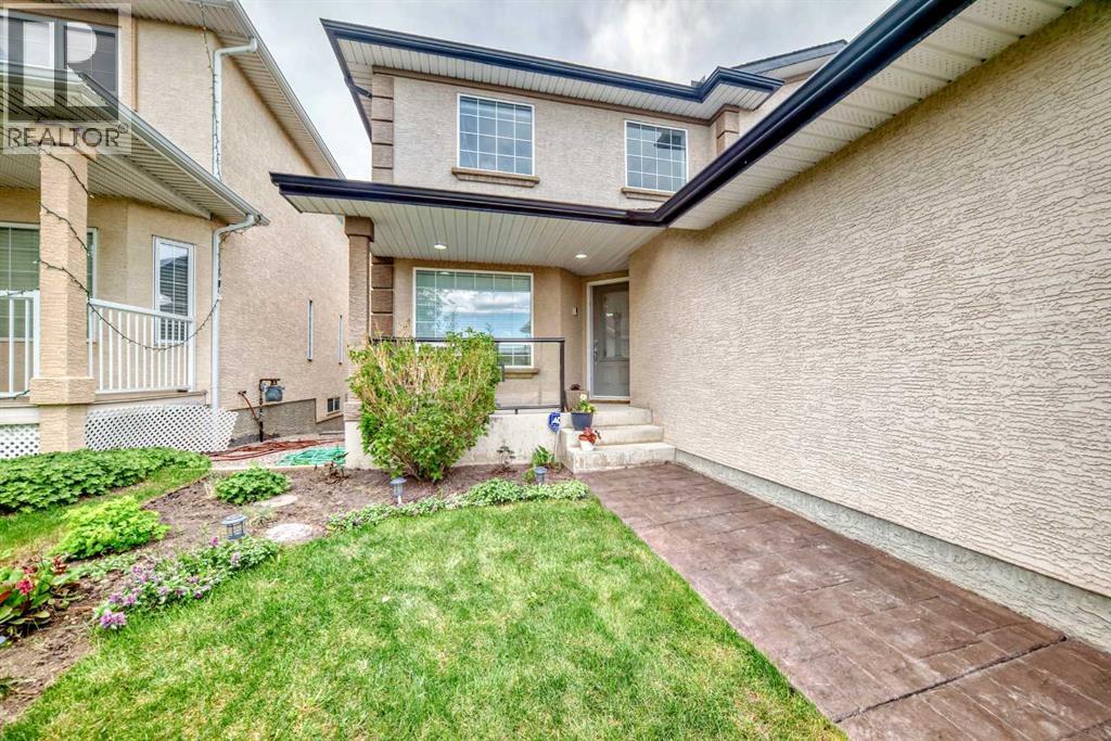 House for Sale in 146 Scenic View Close|Calgary, Alberta T3L1Z4 3