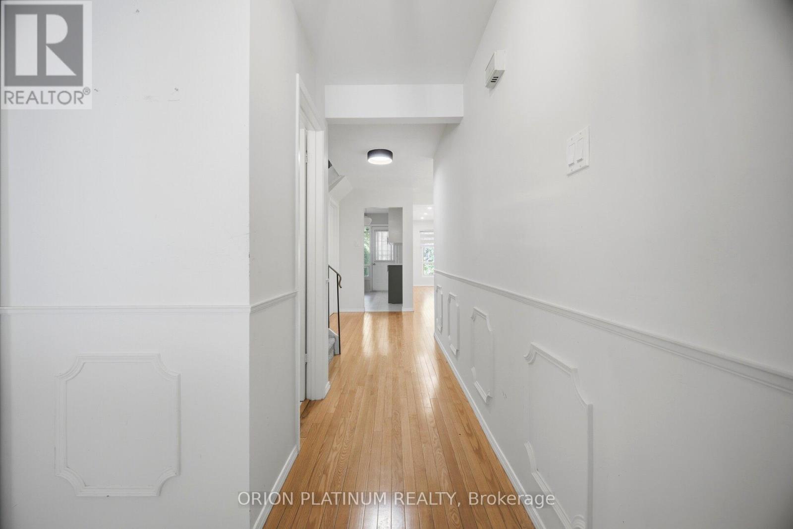 Row / Townhouse for Sale in 52 - 2020 SOUTH MILLWAY|Mississauga (Erin Mills), Ontario L5L1K2 5