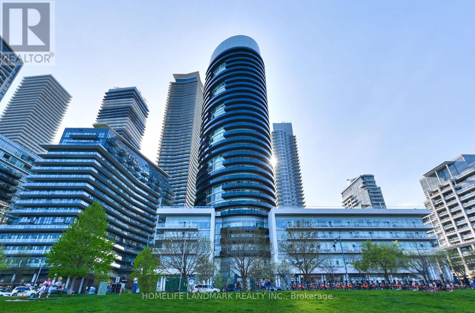 227 - 80 MARINE PARADE DRIVE