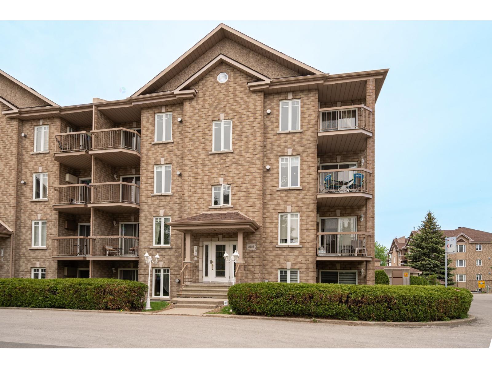 3235 Boul. du Souvenir, #201, Laval (Chomedey), Quebec H7V1X1