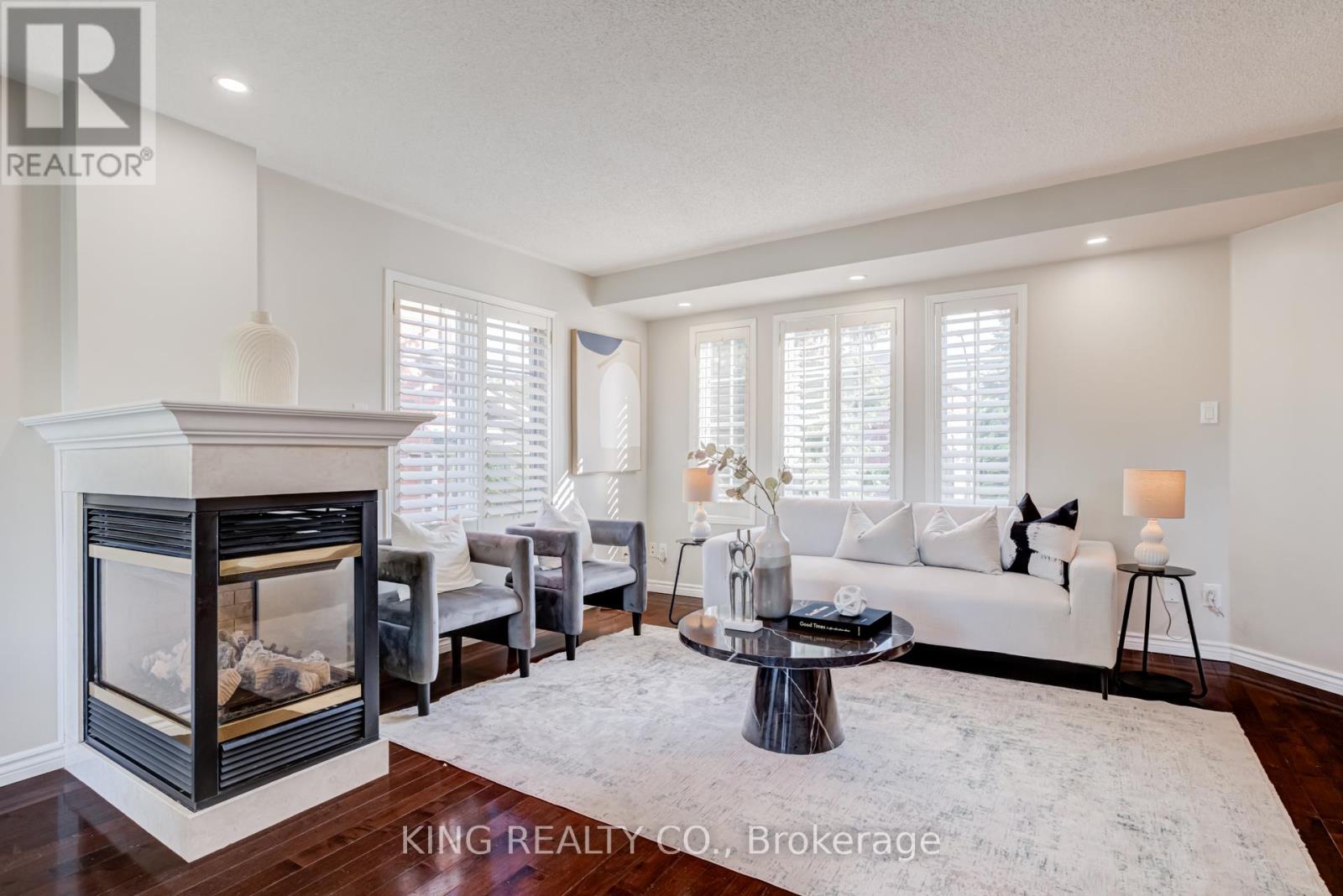 Row / Townhouse for Sale in 1576 WOODHENGE WAY|Mississauga (Meadowvale Village), Ontario L5N7S9 4