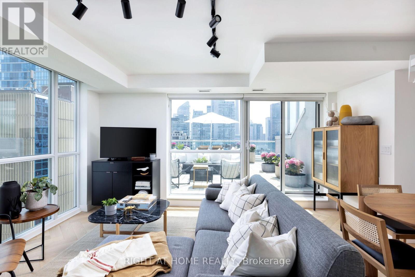 For sale: PH08 - 96 ST. PATRICK STREET, Toronto (Kensington