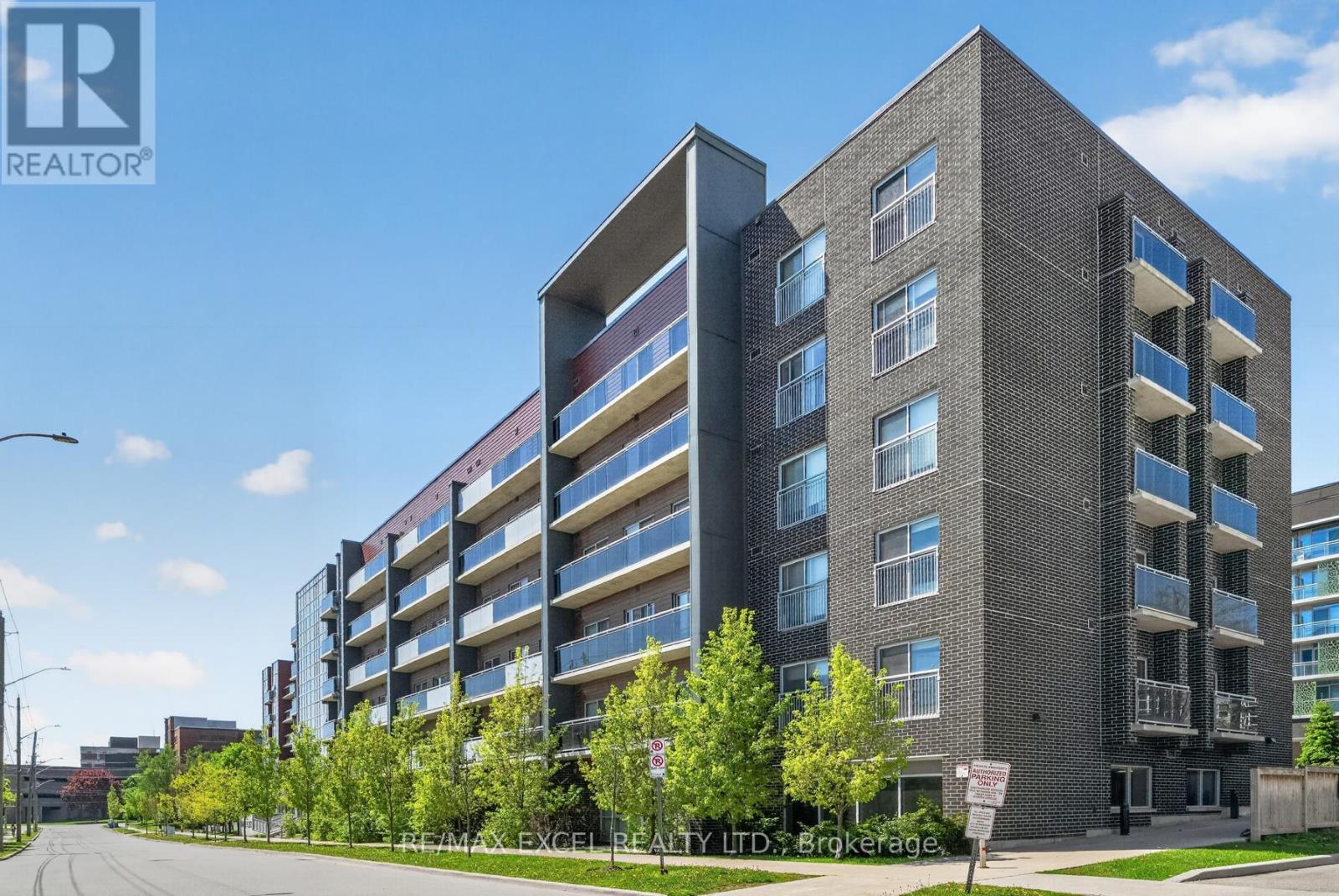 615 - 251 HEMLOCK STREET, Waterloo, Ontario N2L3R4