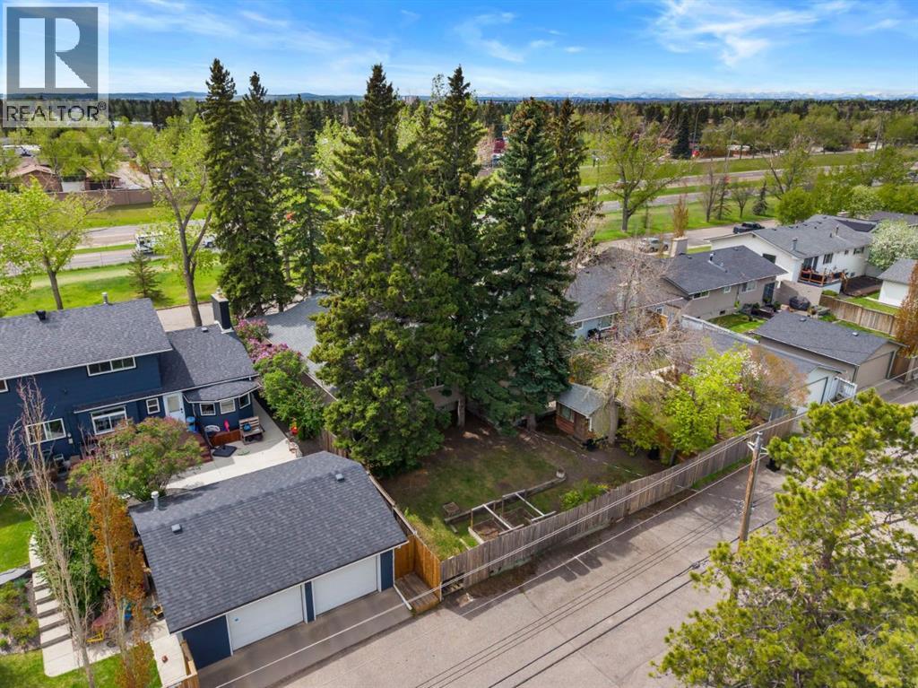 House for Sale in 624 Willacy Drive SE|Calgary, Alberta T2J2C9 3