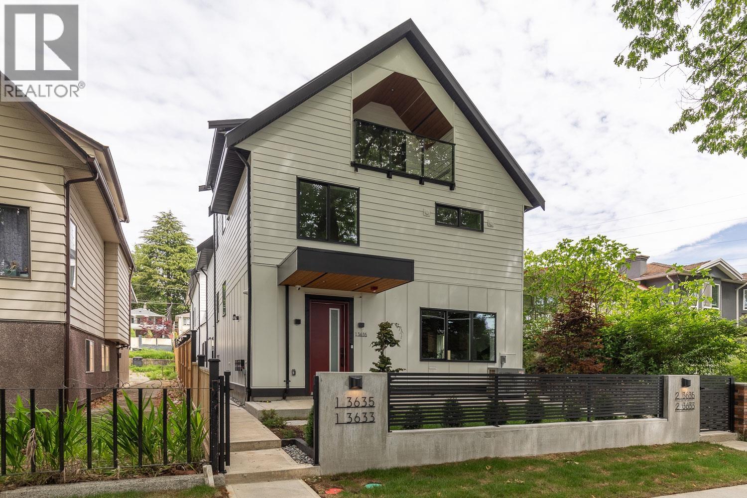 1 3635 TURNER STREET|Vancouver, British Columbia V2K2J2