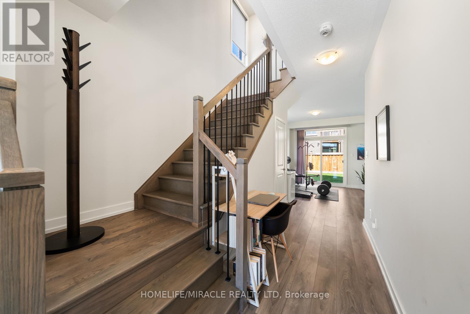 Row / Townhouse for Sale in 181 FOWLEY DRIVE|Oakville (GO Glenorchy), Ontario L6H0P2 4