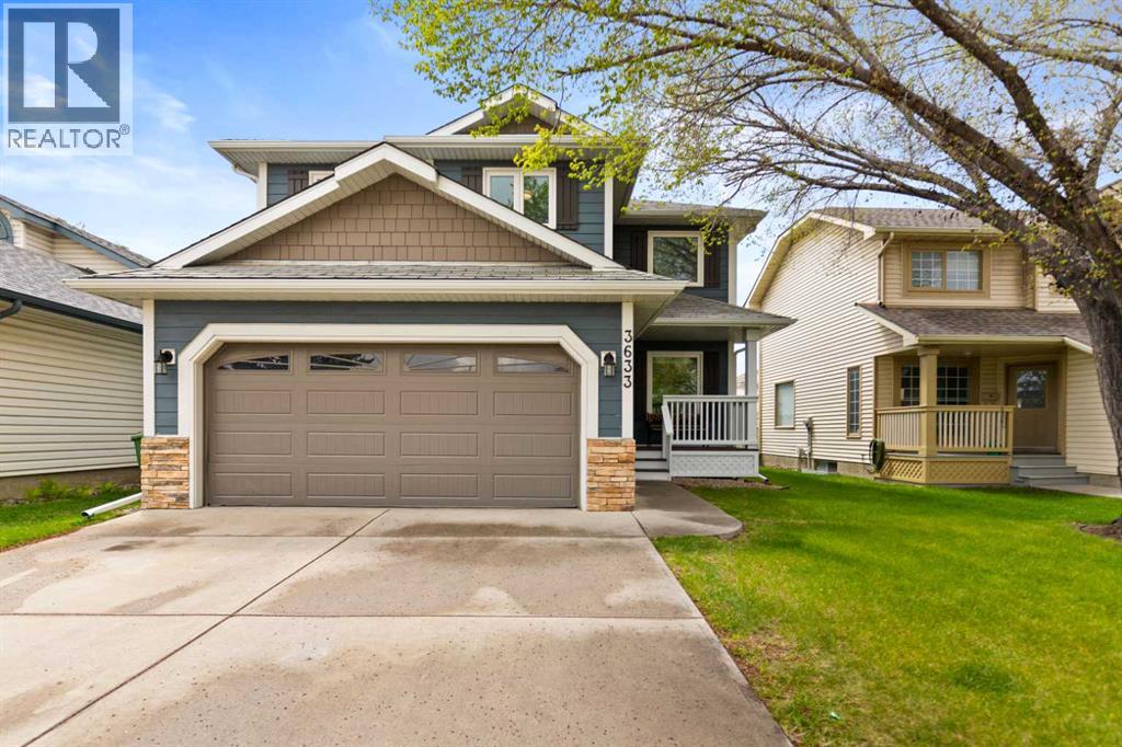 House for Sale in 3633 Douglas Woods Heights SE|Calgary, Alberta T2Z2G4