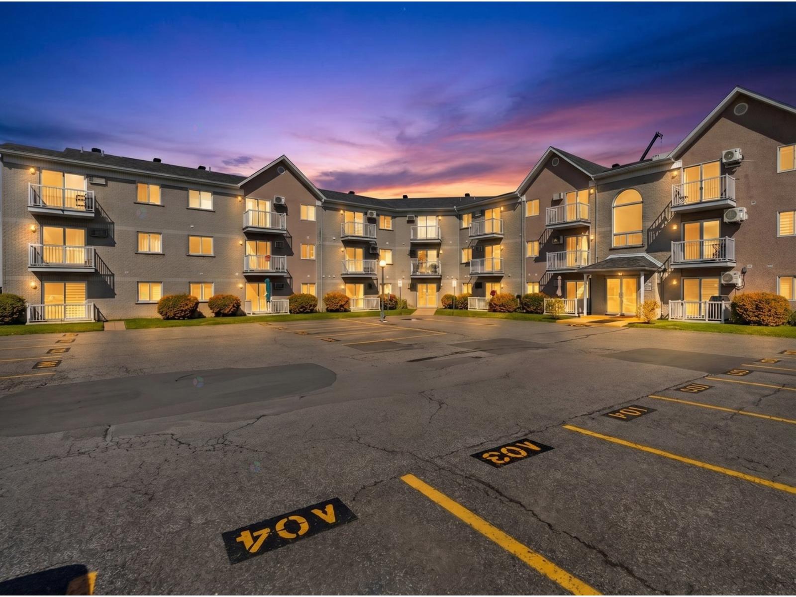 485 Rue Blainville E., #304, Sainte-Thérèse, Quebec J7E5R5
