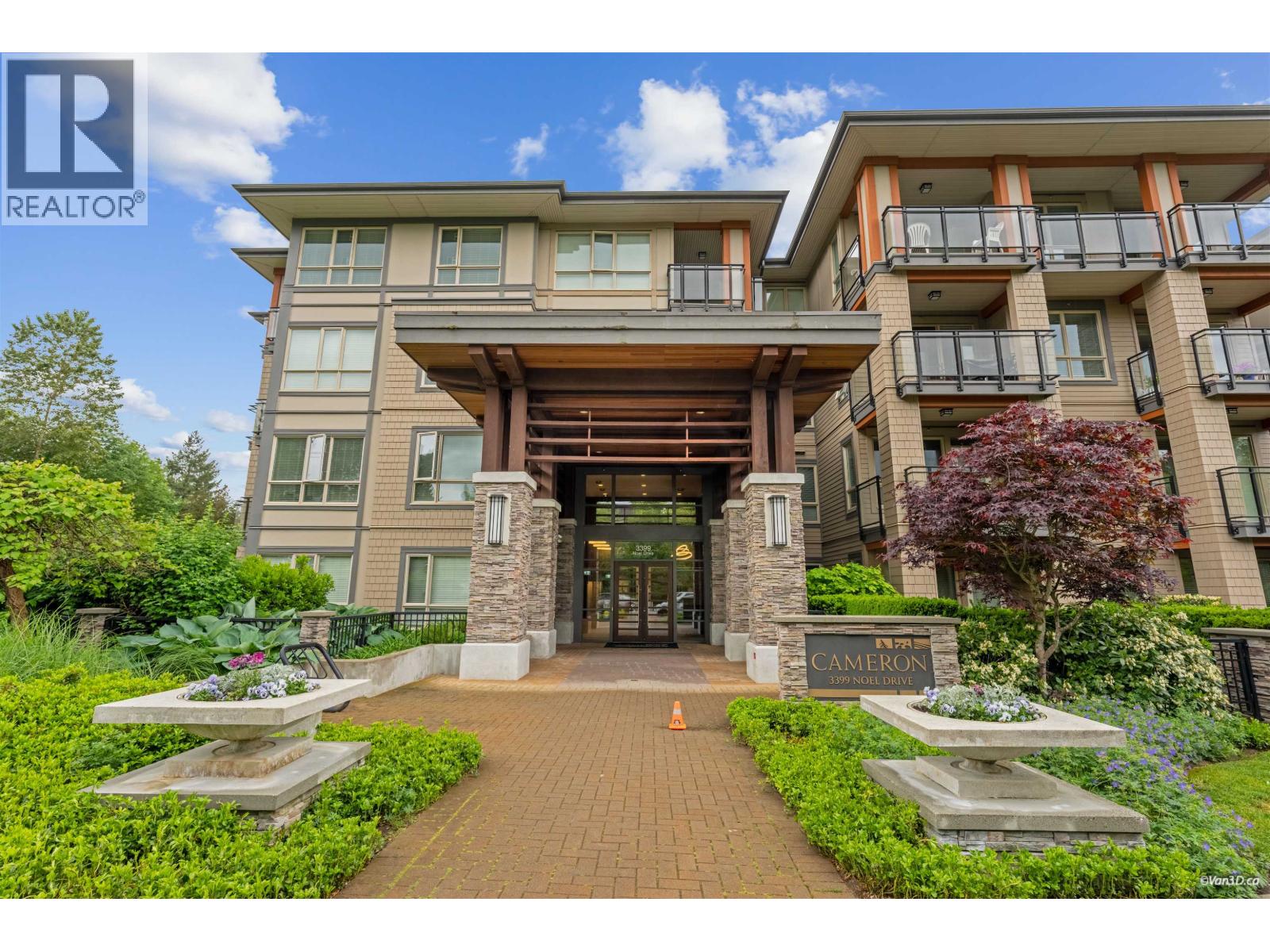 411 3399 NOEL DRIVE|Burnaby, British Columbia V3J0G8