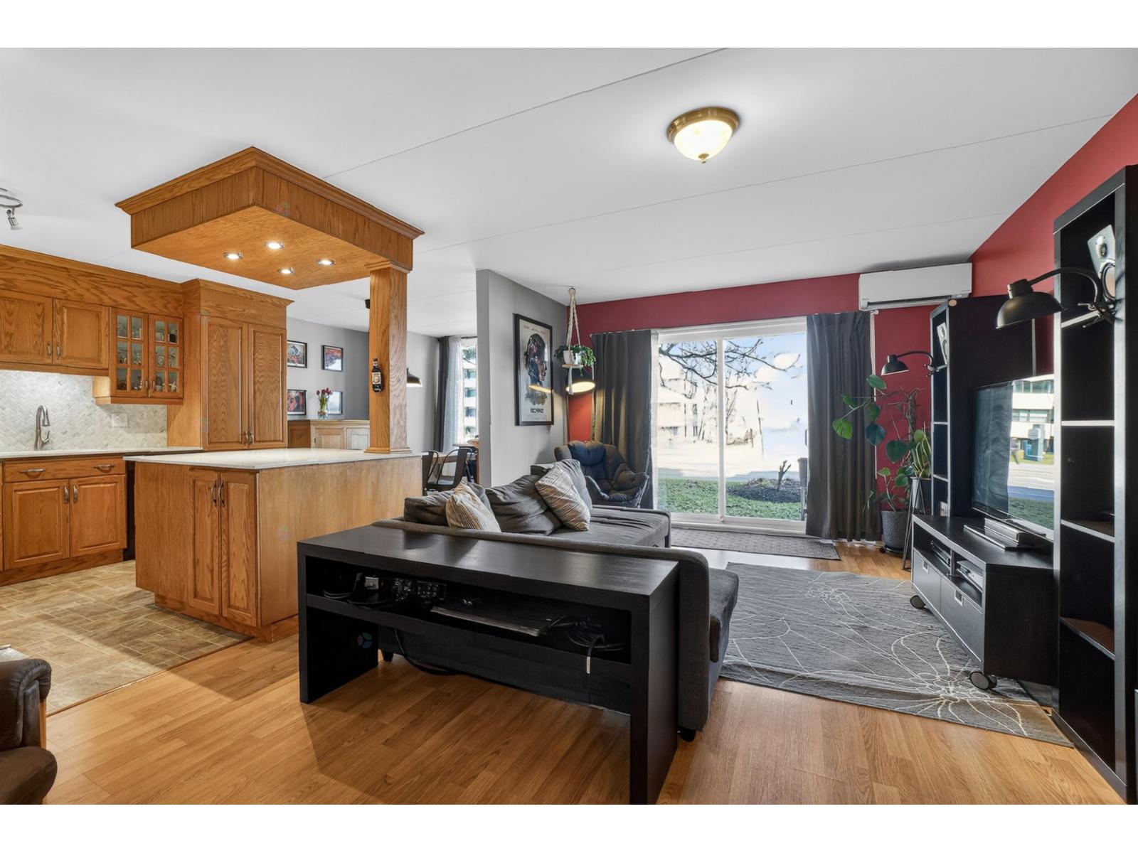 3430 Ch. de Chambly, #101, Longueuil (Le Vieux-Longueuil), Quebec J4L1N8