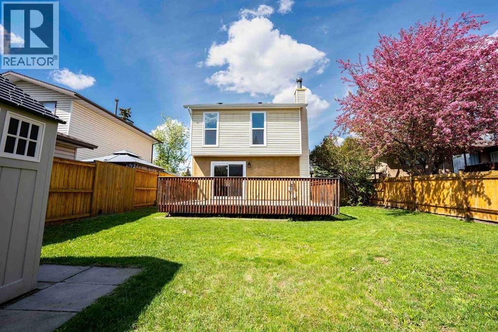 House for Sale in 55 Templegreen Drive NE|Calgary, Alberta T1Y4Z1 5