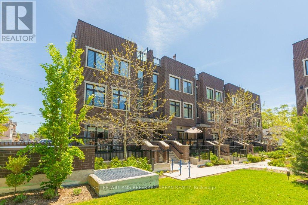 Row / Townhouse for Sale in 6 - 66 LONG BRANCH AVENUE|Toronto (Long Branch), Ontario M8W3J4