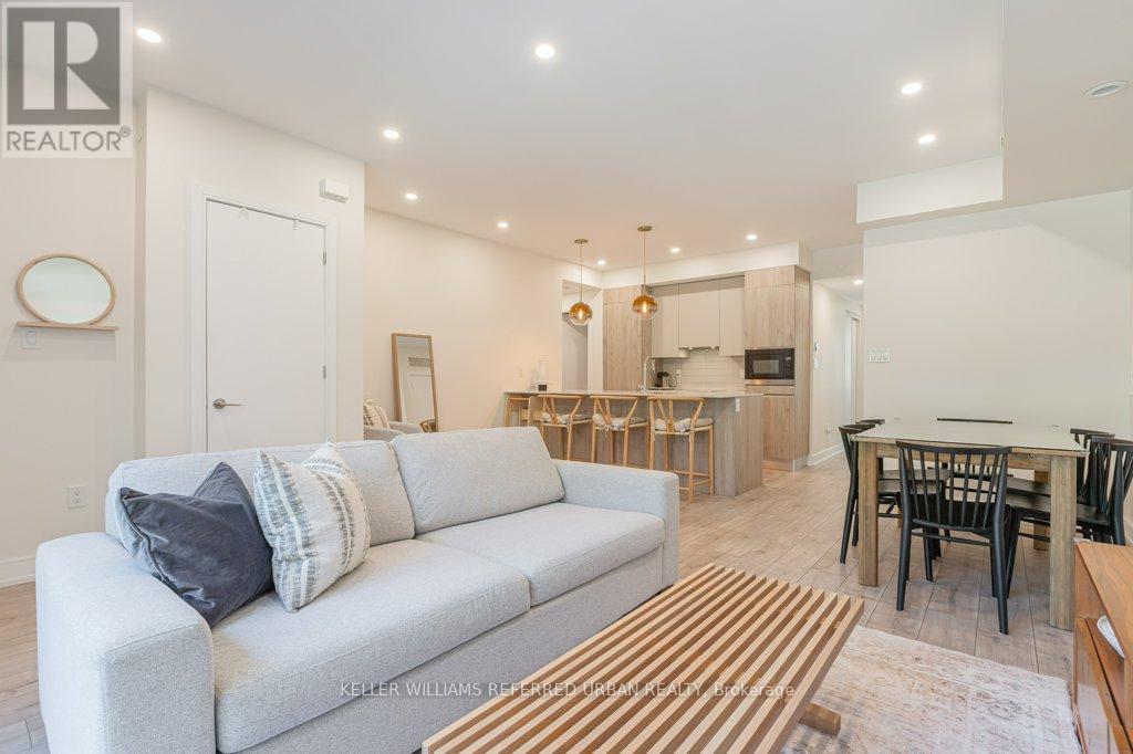 Row / Townhouse for Sale in 6 - 66 LONG BRANCH AVENUE|Toronto (Long Branch), Ontario M8W3J4 4