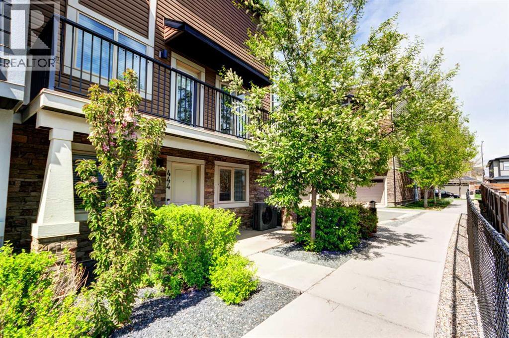 Row / Townhouse for Sale in 444 Legacy Point SE|Calgary, Alberta T2X3Z3