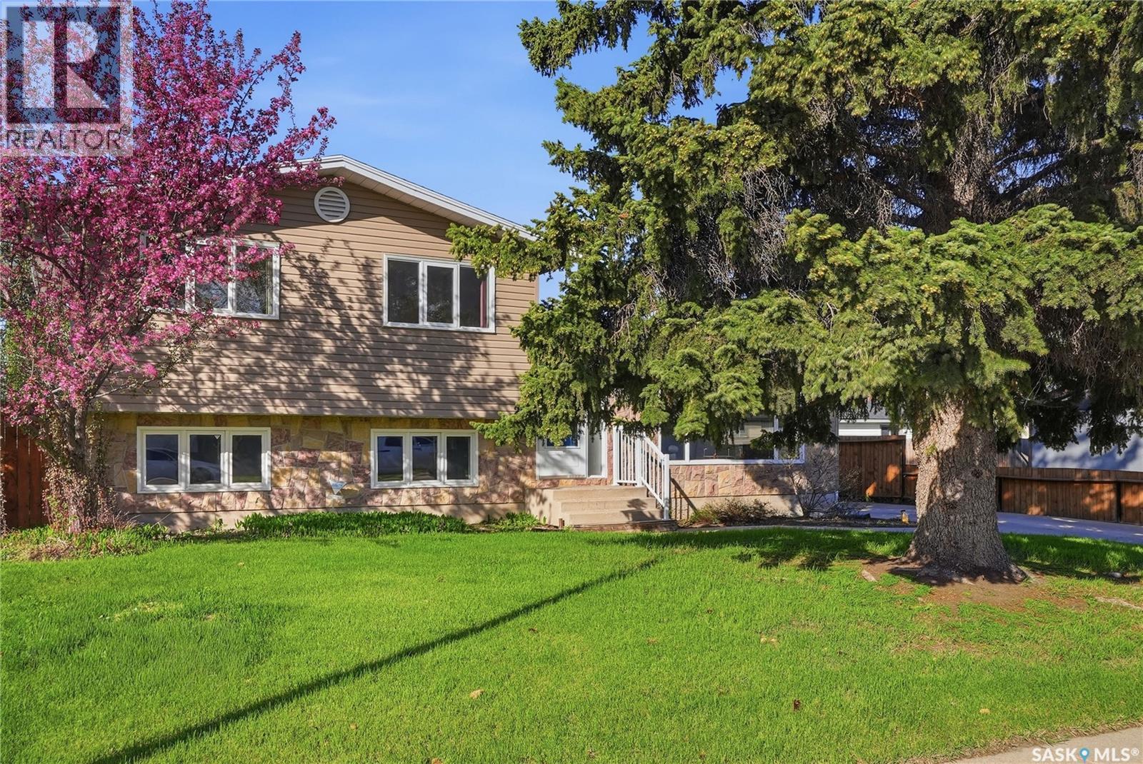 28 Malta CRESCENT