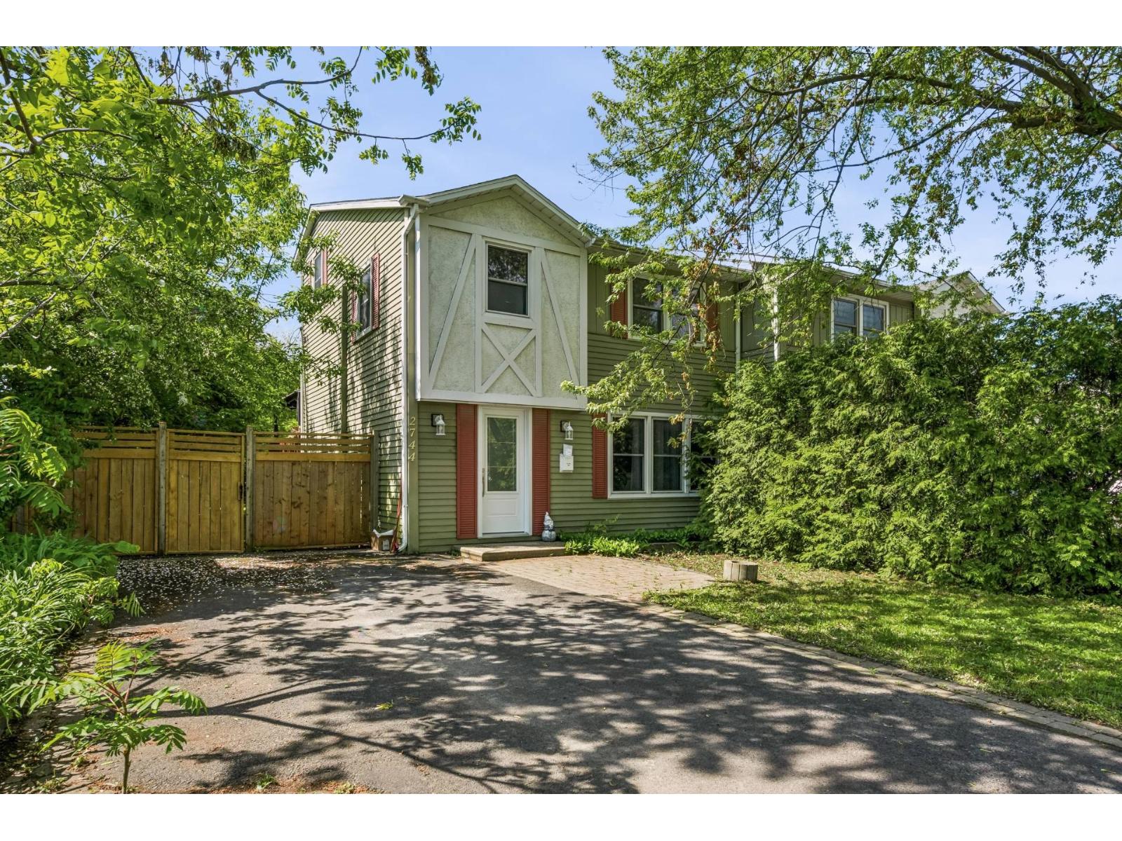 2744 Boul. Béliveau, Longueuil (Le Vieux-Longueuil), Quebec J4M1Y2