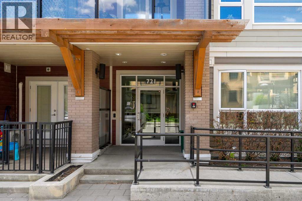 Apartment for Sale in 137, 721 4 Street NE|Calgary, Alberta T2E3S7 2
