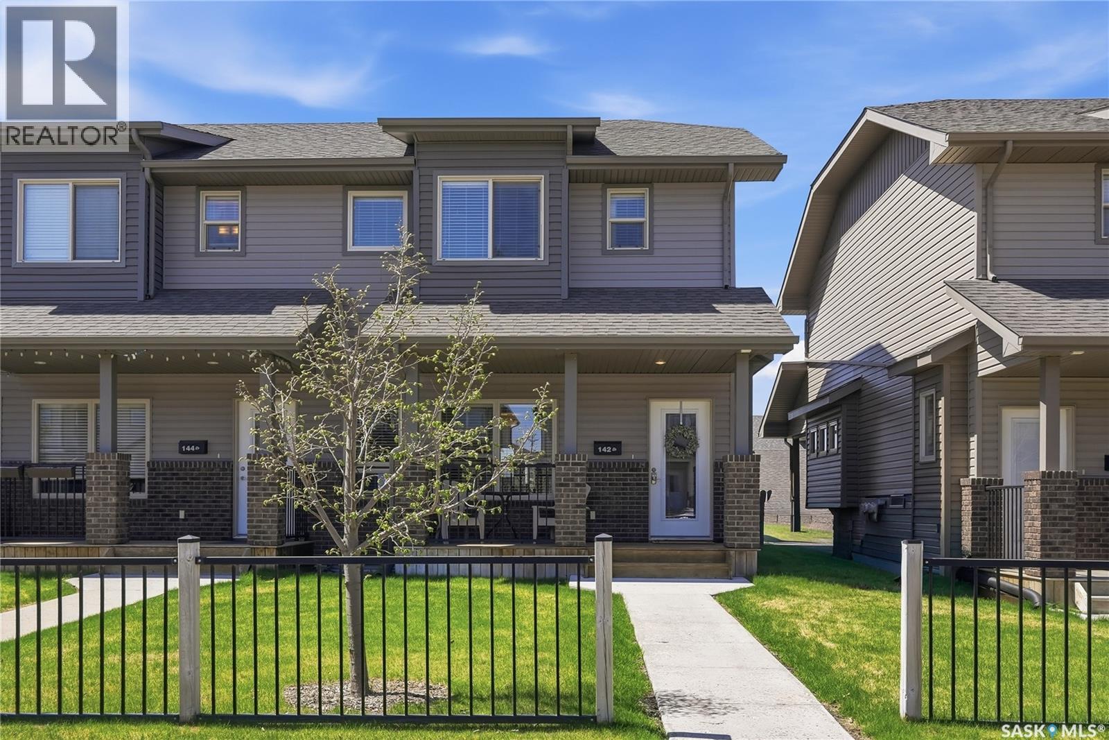 142 Rosewood GATE N