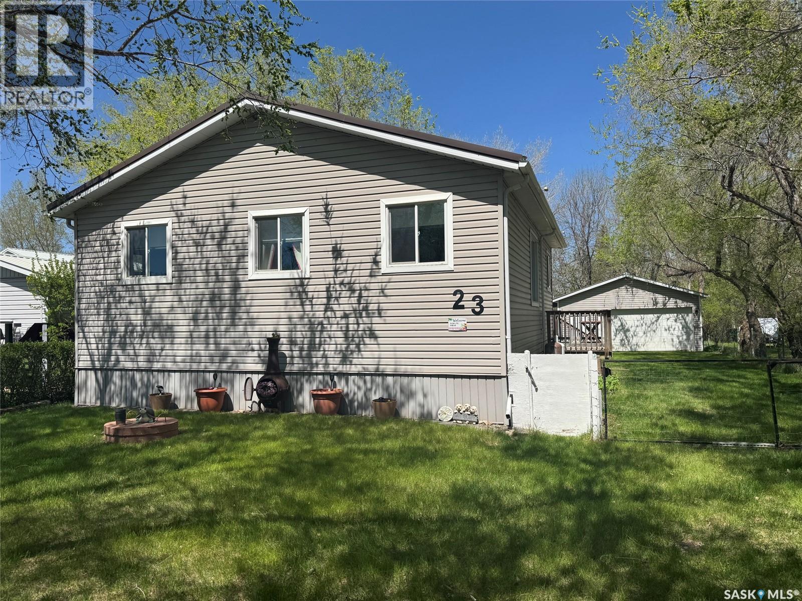 23 Lynn BAY