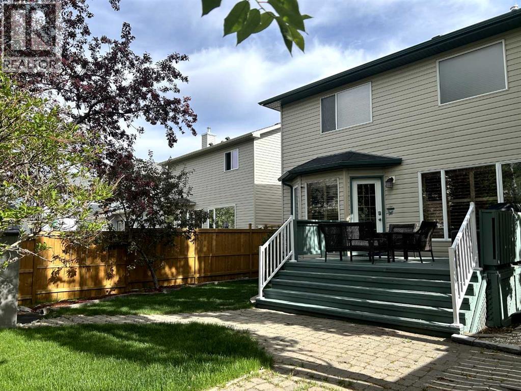 House for Sale in 182 Harvest Creek Close NE|Calgary, Alberta T3K4P8 2