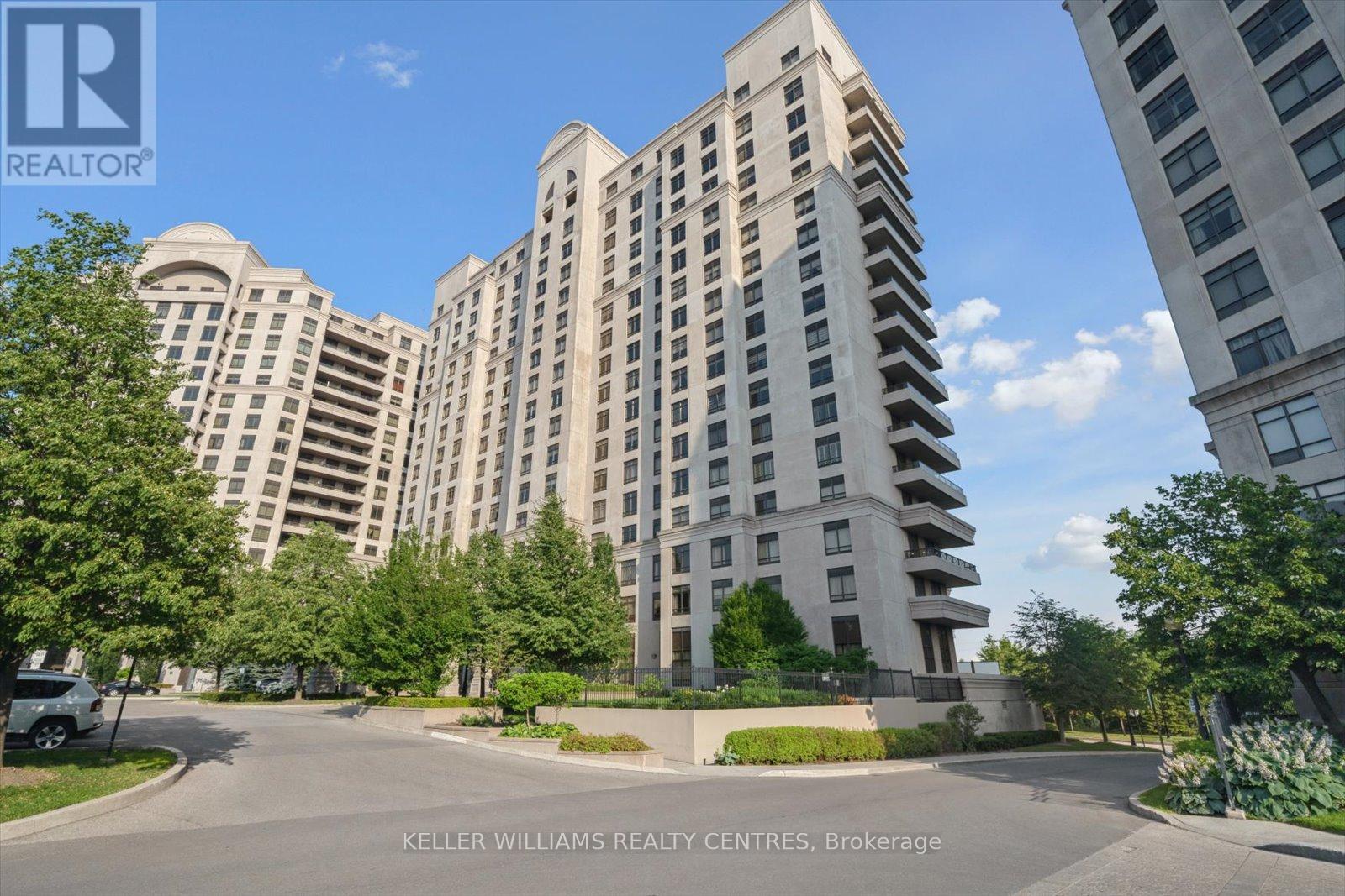 902 - 9245 JANE STREET, Vaughan (Maple), Ontario L6A0J9