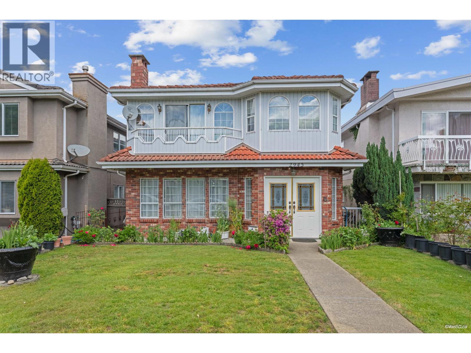 2945 E GRAVELEY STREET|Vancouver, British Columbia V5K3K2
