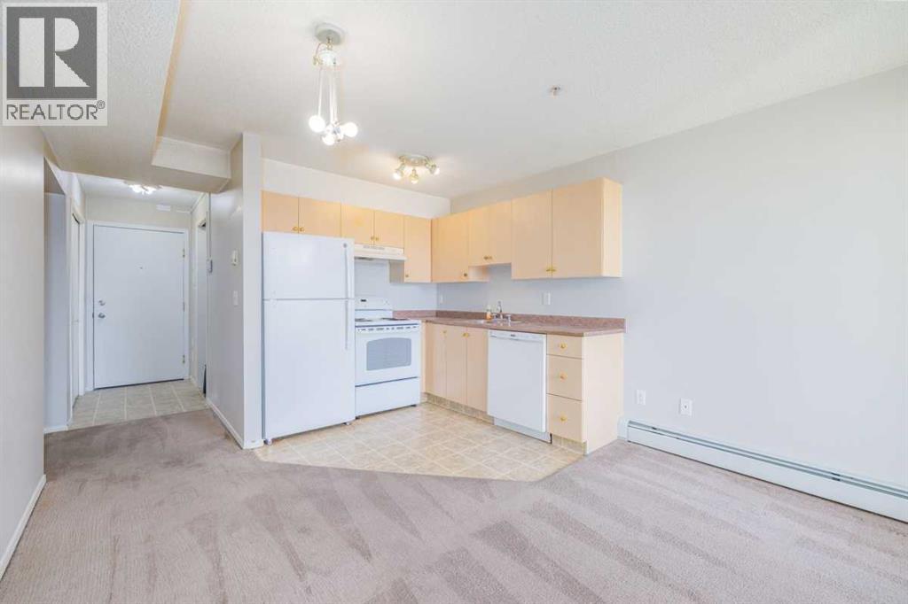 Apartment for Sale in 113, 1717 60 Street SE|Calgary, Alberta T2A7Y7 2