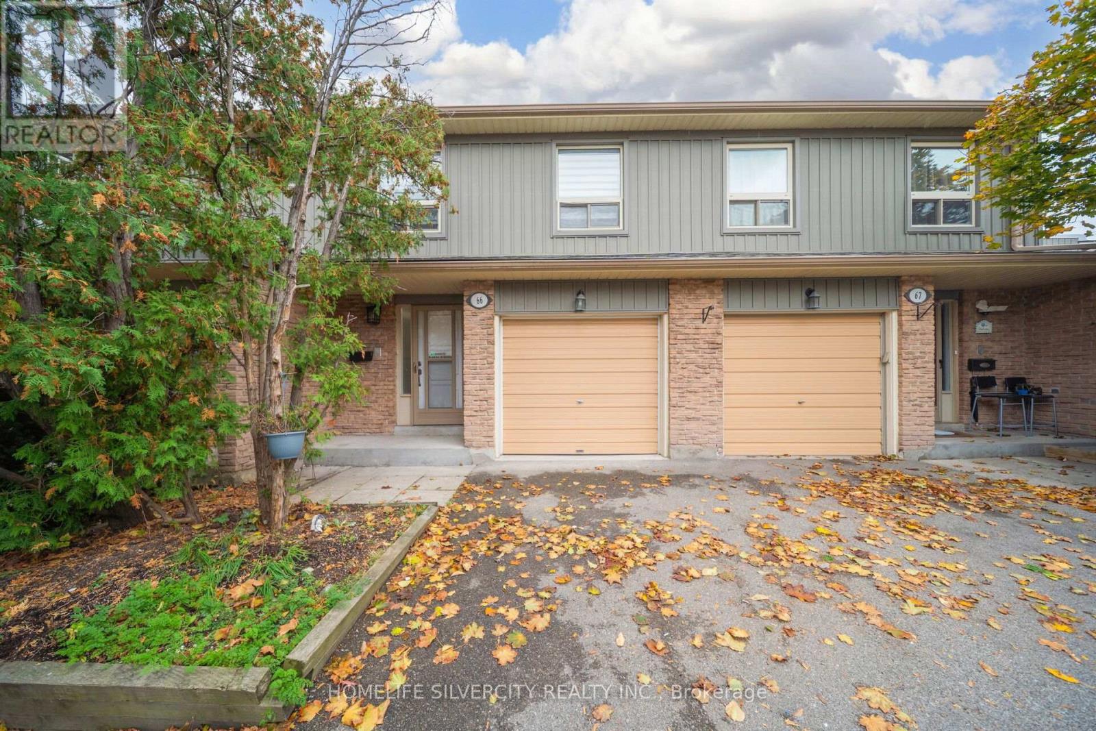 Row / Townhouse for Sale in 66 - 60 HANSON ROAD|Mississauga (Fairview), Ontario L5B2P6