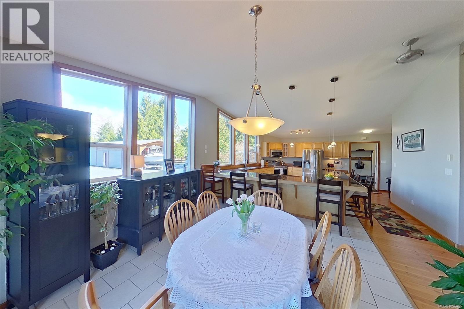 For sale: 1101 Ewen Rd, Hyde Creek, British Columbia V0N2R0 - 1026065 ...