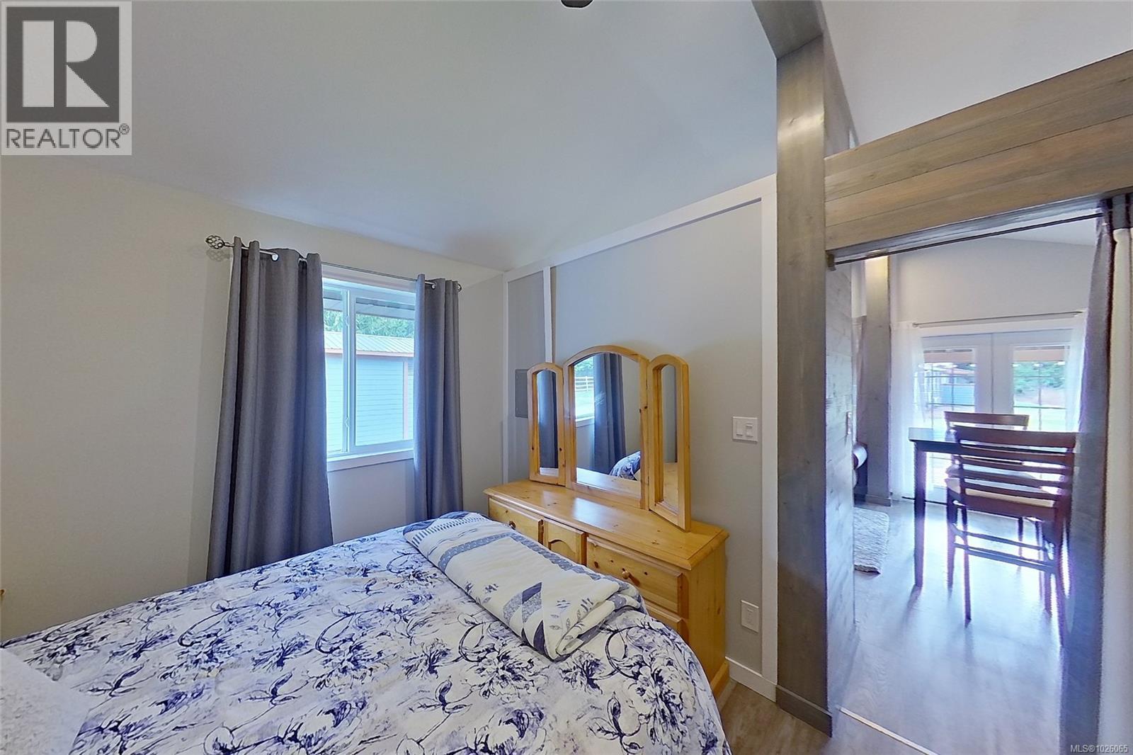 For sale: 1101 Ewen Rd, Hyde Creek, British Columbia V0N2R0 - 1026065 ...