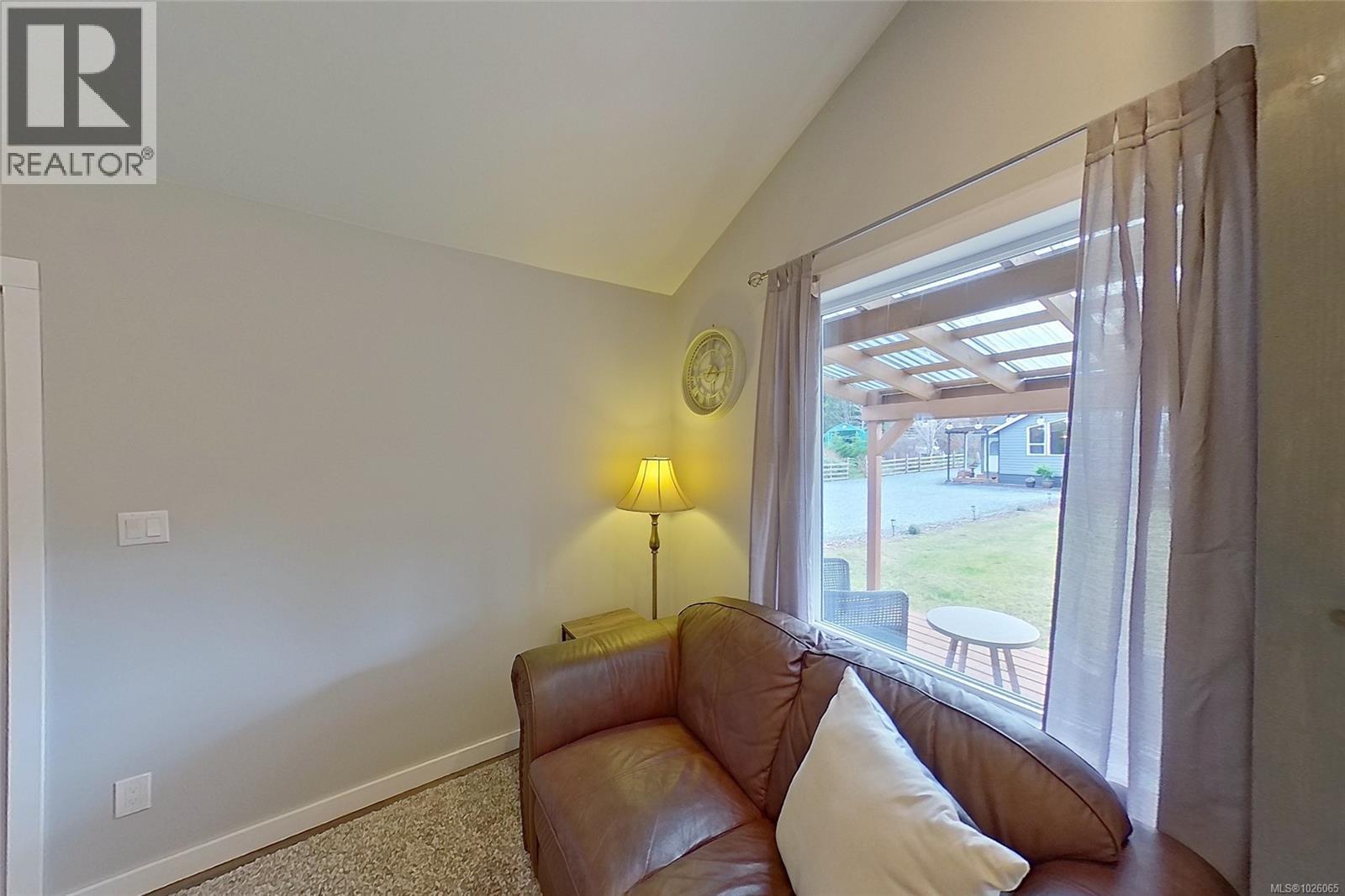 For sale: 1101 Ewen Rd, Hyde Creek, British Columbia V0N2R0 - 1026065 ...