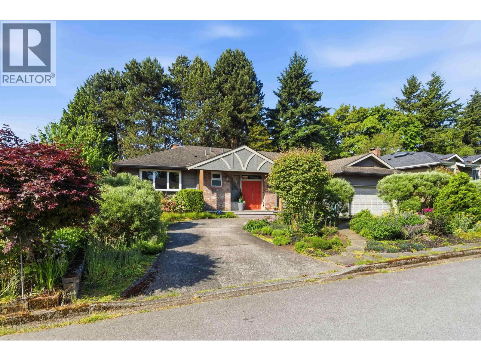 4264 MUSQUEAM DRIVE|Vancouver, British Columbia V6N3R7