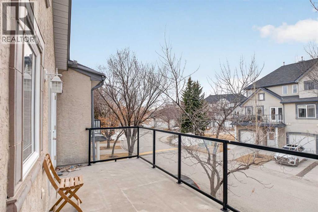 Row / Townhouse for Sale in 34 Simcoe Place SW|Calgary, Alberta T3H4T8 5