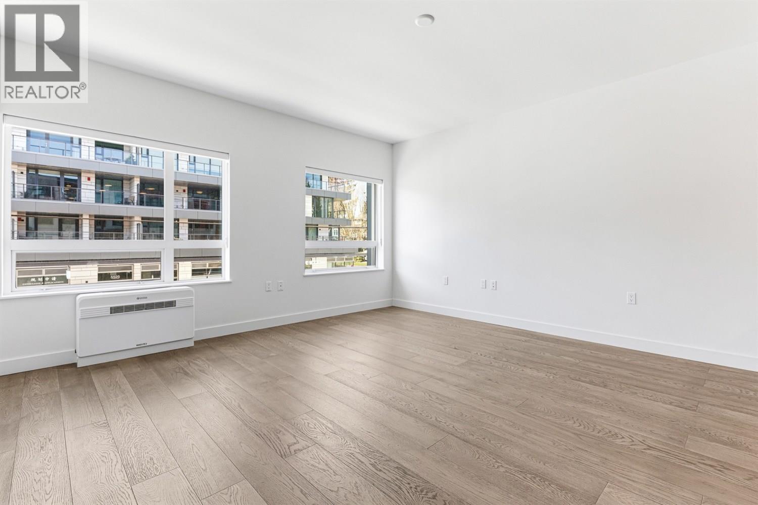 203 3590 W 39TH AVENUE|Vancouver, British Columbia V6N3A5