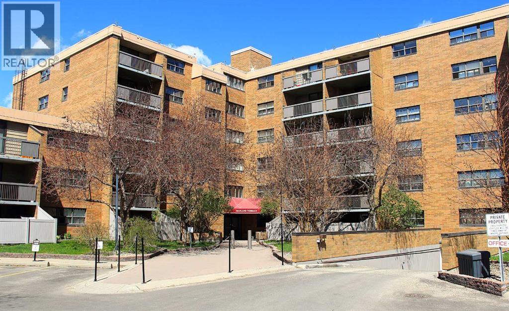 Apartment for Sale in 223, 30 Mchugh Court NE|Calgary, Alberta T2E7X3