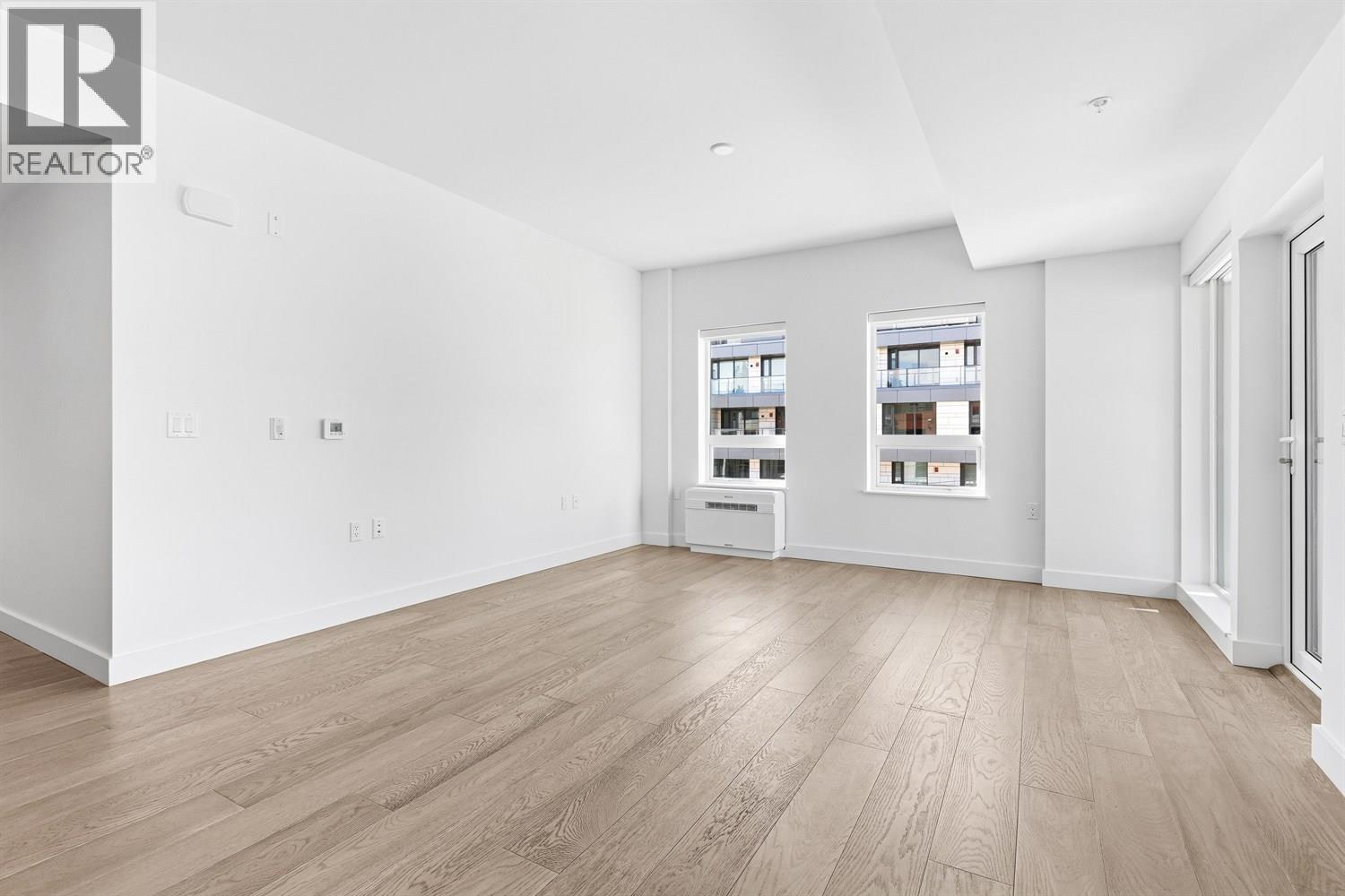 301 3590 W 39TH AVENUE|Vancouver, British Columbia V6N3A5