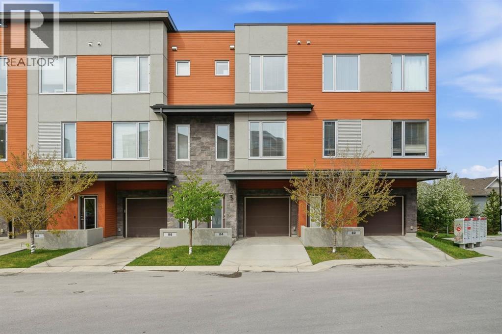 Row / Townhouse for Sale in 84 Shawnee Common SW|Calgary, Alberta T2Y0P9 2