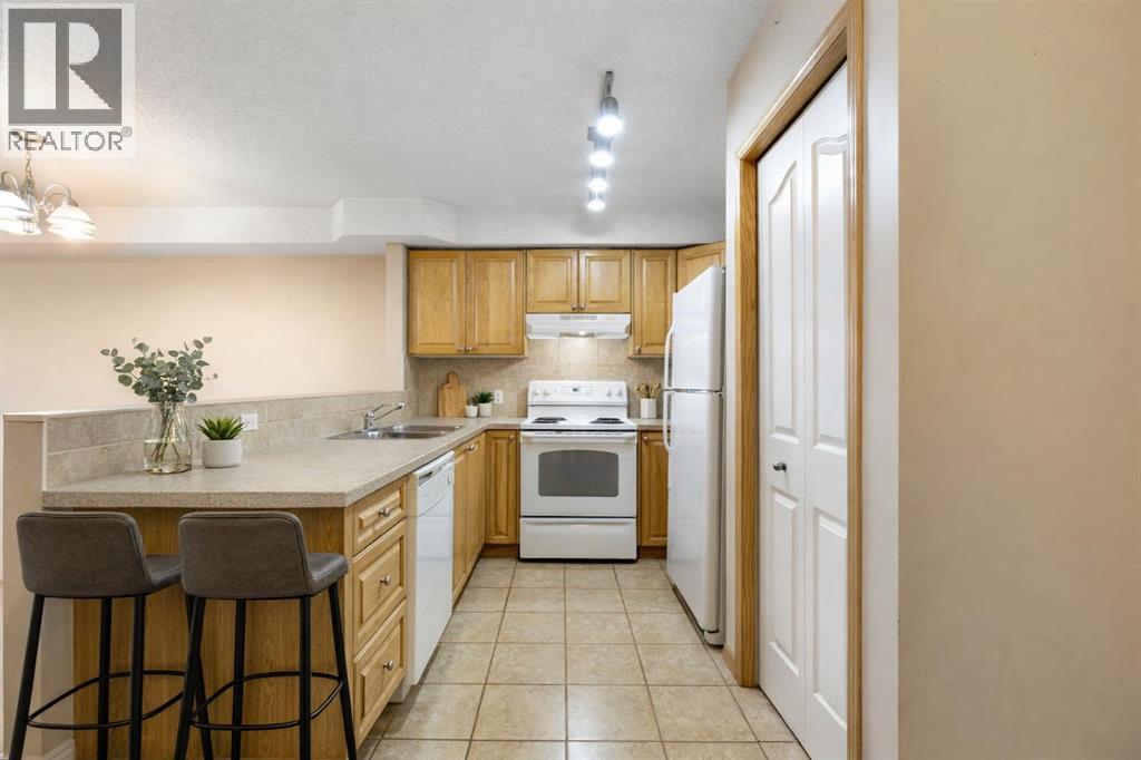 Apartment for Sale in 311, 92 Saddletree Court NE|Calgary, Alberta T3J0K9 2