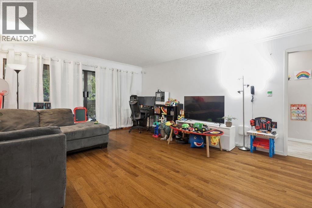 211 444 W 49TH AVENUE|Vancouver, British Columbia V5Y3V4
