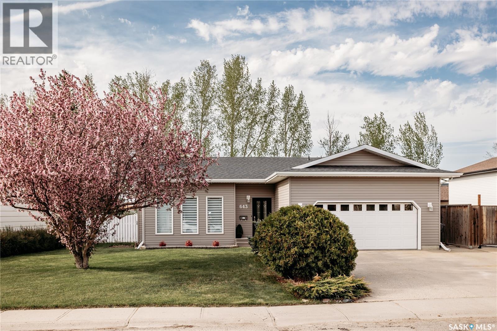 643 Dieppe DRIVE