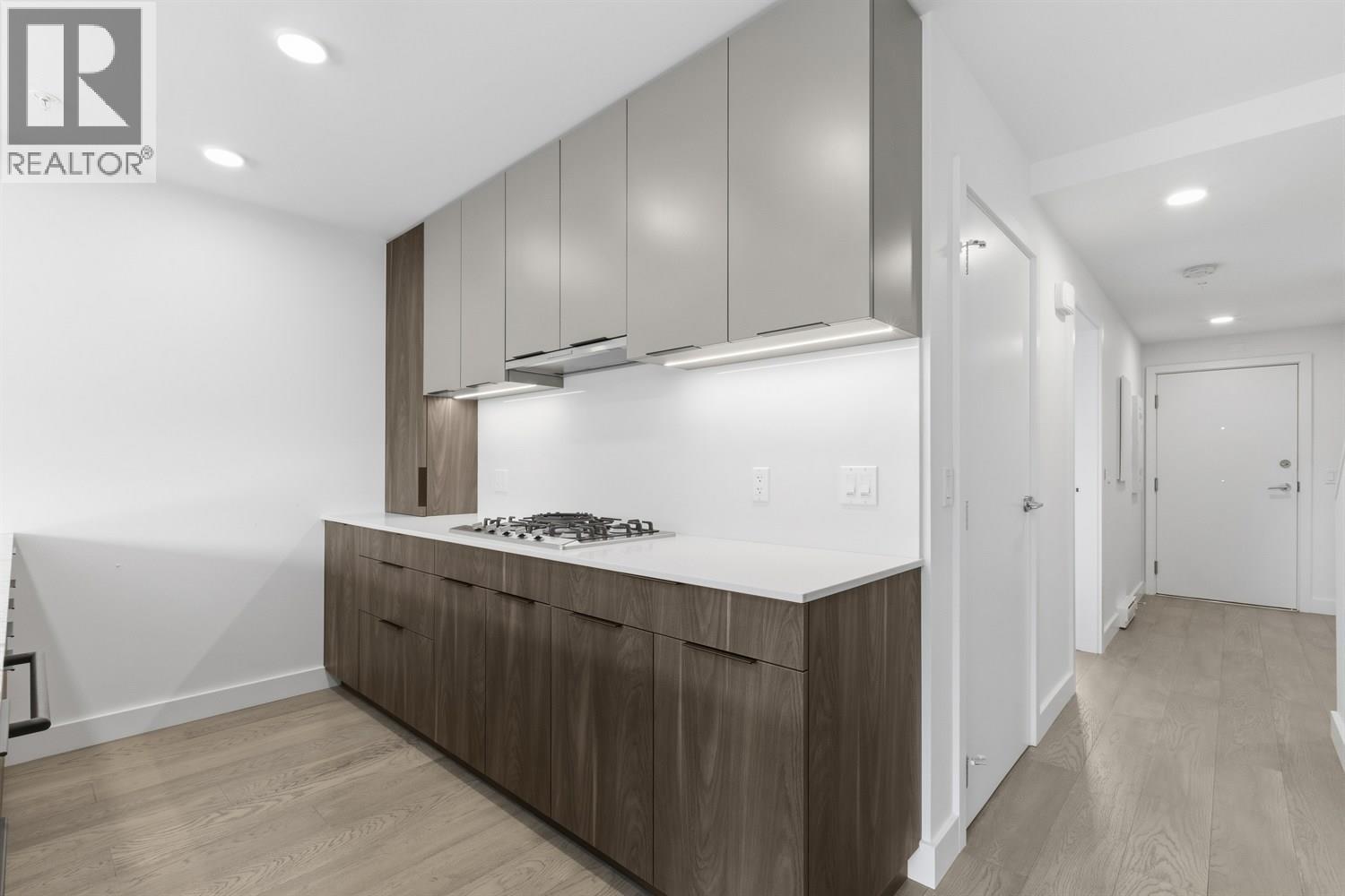 305 3590 W 39TH AVENUE|Vancouver, British Columbia V6N3A5