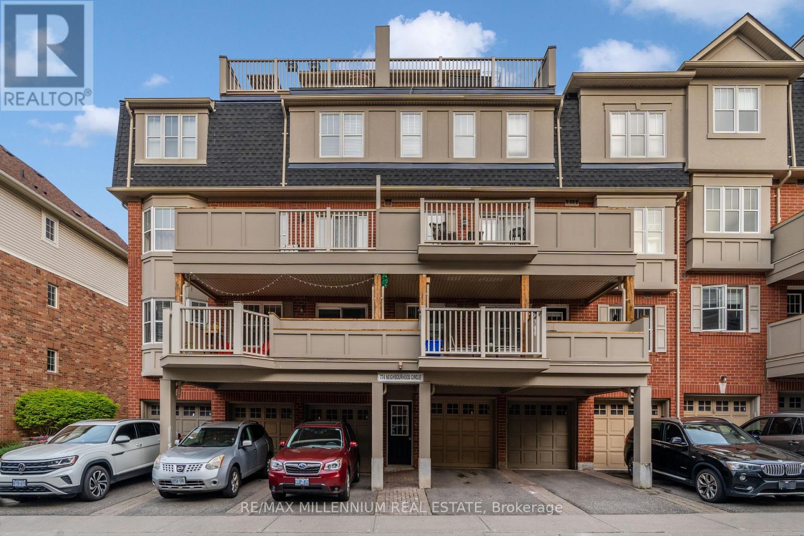 Row / Townhouse for Sale in 4 - 774 NEIGHBOURHOOD CIRCLE|Mississauga (Cooksville), Ontario L5B0B6 4