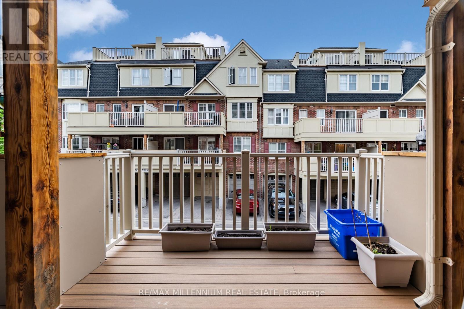 Row / Townhouse for Sale in 4 - 774 NEIGHBOURHOOD CIRCLE|Mississauga (Cooksville), Ontario L5B0B6 5