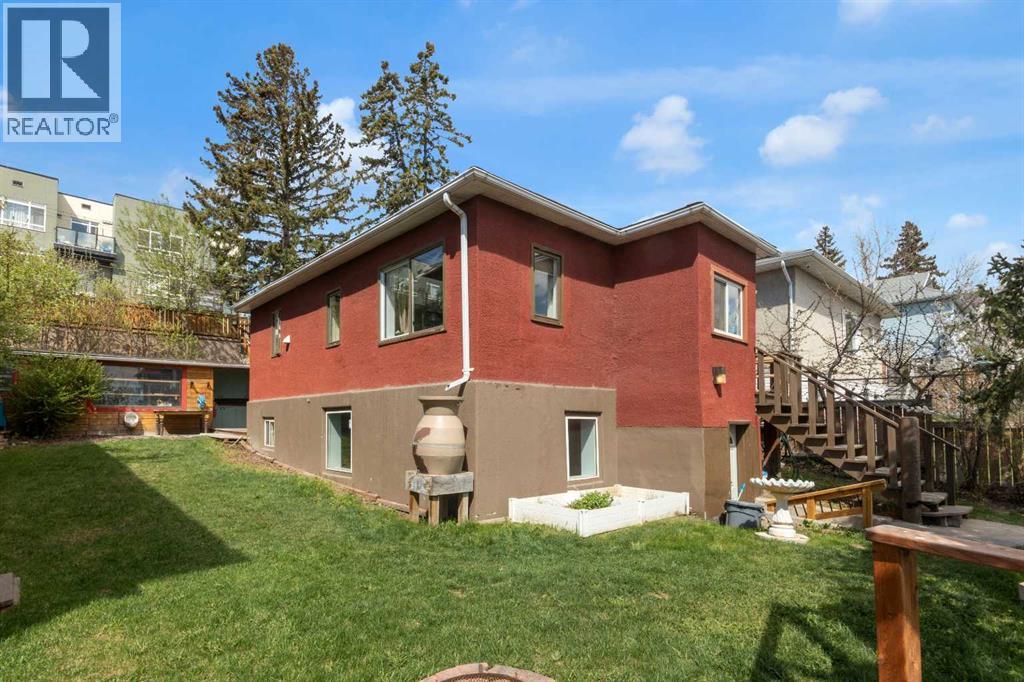 House for Sale in 4007 Centre A Street NE|Calgary, Alberta T2E3A7 2