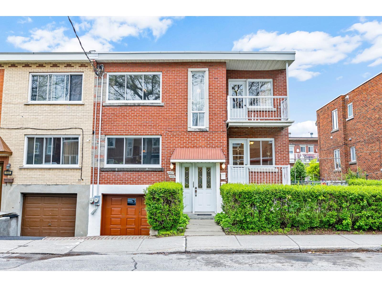8925-8927 Rue Tolhurst, Montréal (Ahuntsic-Cartierville), Quebec H2N1W9